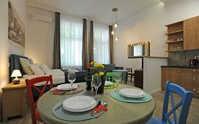 M37 Apartman